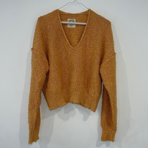Free People Goldy Theo V Neck Slouchy Dropped Shoulder Fuzzy sweater size Small - Picture 4 of 17